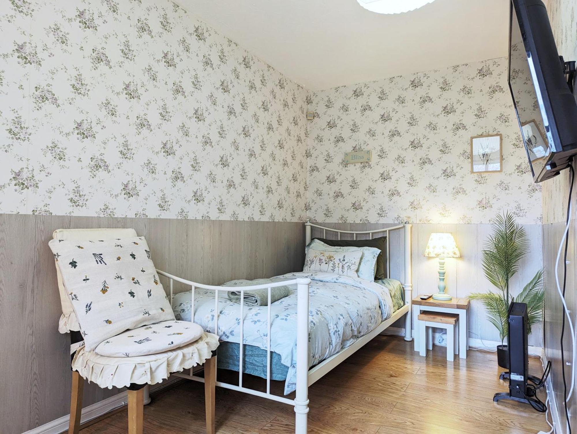 City Centre Vintage Theme Guest Rooms Free Parkin Λίβερπουλ Εξωτερικό φωτογραφία